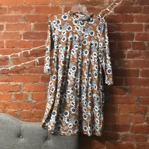 Tunic dress with keyhole back